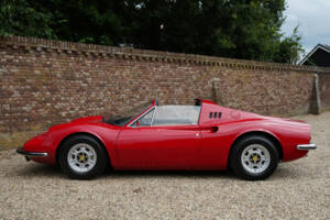 Afbeelding 29/50 van Ferrari Dino 246 GTS (1973)