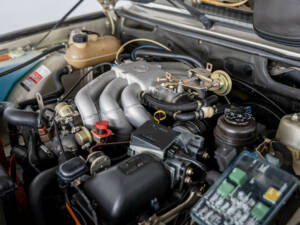 Image 24/25 of BMW 520i (1984)