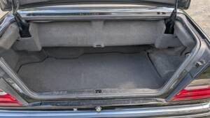 Image 8/13 de Mercedes-Benz E 220 (1994)