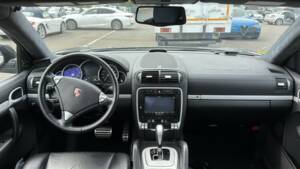 Image 11/50 of Porsche Cayenne Turbo (2007)