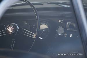 Immagine 14/17 di MG MGB GT (1967)