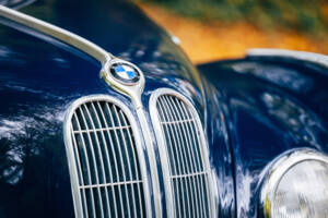 Immagine 33/199 di BMW 502 - 3,2 Litre (1961)