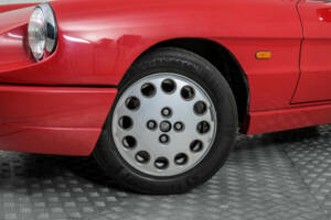 Immagine 4/50 di Alfa Romeo 2.0 Spider (1991)
