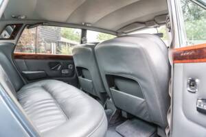 Image 33/35 of Rolls-Royce Silver Shadow I (1970)