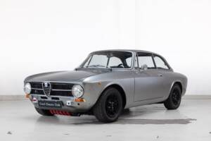 Bild 1/36 von Alfa Romeo Giulia 1600 GT Junior (1973)