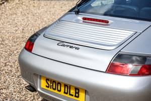 Image 11/32 of Porsche 911 Carrera (1998)