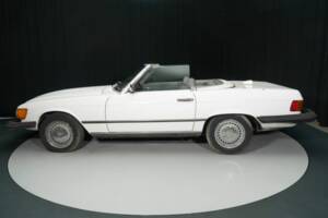 Immagine 6/8 di Mercedes-Benz 560 SL (1987)