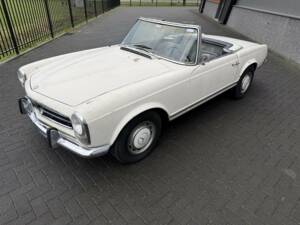 Bild 8/50 von Mercedes-Benz 230 SL (1966)