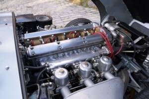 Afbeelding 4/15 van Jaguar E-Type (1968)