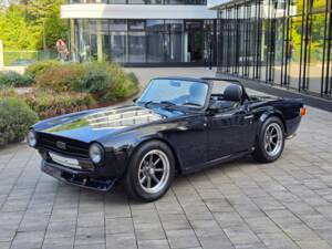 Image 14/49 of Triumph TR 6 PI (1973)