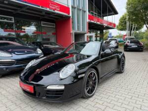 Bild 2/36 von Porsche 911 Carrera 4 GTS (2011)