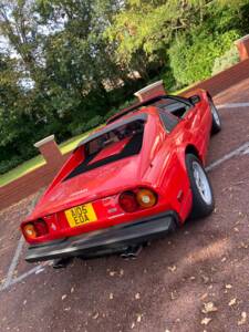 Immagine 11/12 di Ferrari 308 GTS Quattrovalvole (1984)