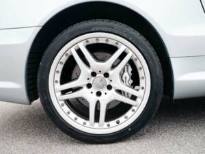 Afbeelding 31/50 van Mercedes-Benz SL 55 AMG (2006)