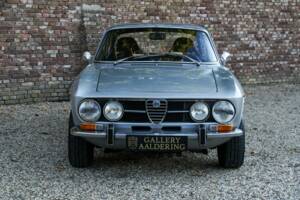 Image 11/50 of Alfa Romeo 1750 GT Veloce (1970)