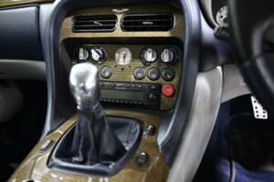Image 30/50 of Aston Martin DB 7 GT (2004)