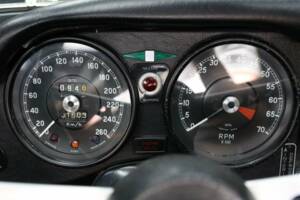 Image 16/49 de Jaguar Type E V12 (1974)