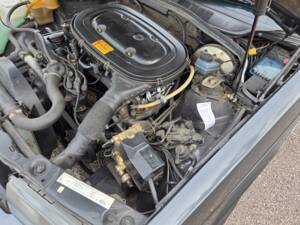 Bild 14/39 von Mercedes-Benz 190 E 1.8 (1992)