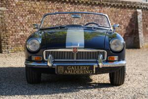 Image 17/50 de MG MGB (1966)