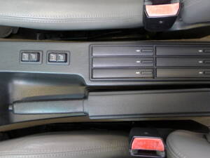 Image 5/37 of BMW 325i (1991)