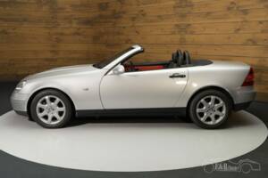 Image 5/8 de Mercedes-Benz SLK 230 Kompressor (1999)