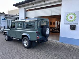Afbeelding 25/29 van Land Rover Defender 110 (2014)