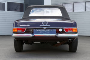 Image 19/33 de Mercedes-Benz 280 SL (1969)