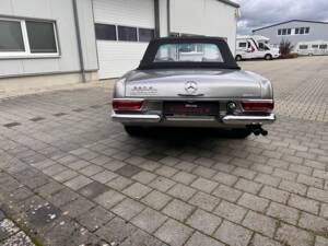 Image 35/36 of Mercedes-Benz 280 SL (1968)