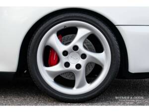 Bild 25/36 von Porsche 911 Carrera 4S (1996)