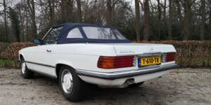 Afbeelding 8/33 van Mercedes-Benz 280 SL (1985)
