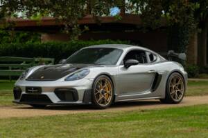 Image 8/100 of Porsche 718 Cayman GT4 RS Weissach (2024)