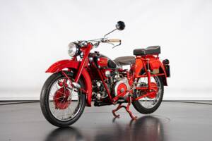 Immagine 2/50 di Moto Guzzi Astore (1952)