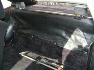 Image 16/34 of Opel GT 1900 (1972)