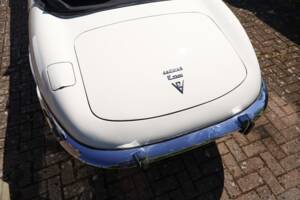 Image 17/50 de Jaguar Type E V12 (1972)