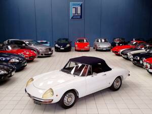Bild 3/52 von Alfa Romeo 1750 Spider (1969)