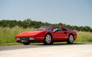 Bild 2/38 von Ferrari 328 GTS (1986)