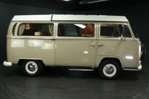 Immagine 6/50 di Volkswagen T2a Westfalia (1969)