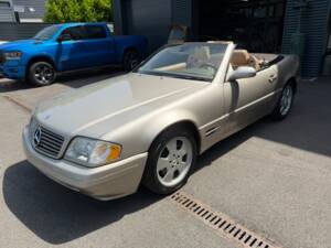 Image 1/23 of Mercedes-Benz SL 500 (1998)