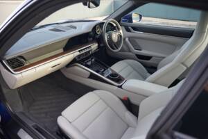 Bild 21/50 von Porsche 911 Carrera 4 GTS (2022)