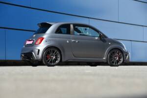 Image 9/21 of Abarth 695 Biposto (2016)