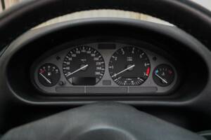 Imagen 23/28 de BMW 325i (1994)