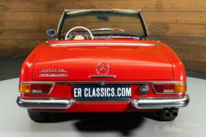 Bild 14/19 von Mercedes-Benz 280 SL (1968)