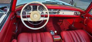 Afbeelding 10/34 van Mercedes-Benz 280 SL (1968)