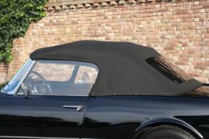 Bild 45/50 von Alfa Romeo 2000 Spider (1961)