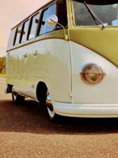 Image 29/30 of Volkswagen T1 Samba 1.2 (1959)