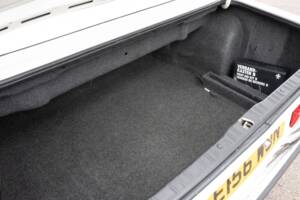 Image 50/50 of BMW 320i (1987)