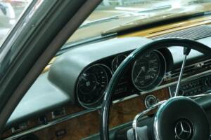 Bild 24/50 von Mercedes-Benz 300 SEL (1967)