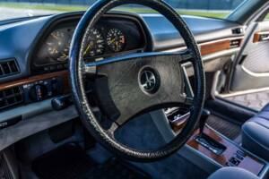 Image 102/175 of Mercedes-Benz 420 SE (1986)