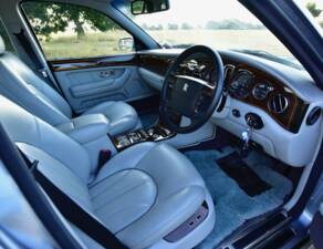 Image 43/50 of Rolls-Royce Silver Seraph (1998)