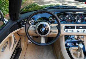 Image 18/30 of BMW Z8 (2003)