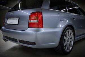 Imagen 27/100 de Audi RS4 Avant (2001)